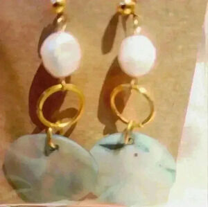 18k gold  plated , fresh water pearl earrings